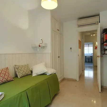 Acogedor Y Centrico Con Parking Apartment Granada Exterior photo